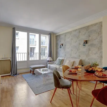 Champ De Mars & Eiffel Tower -1br - Vacation