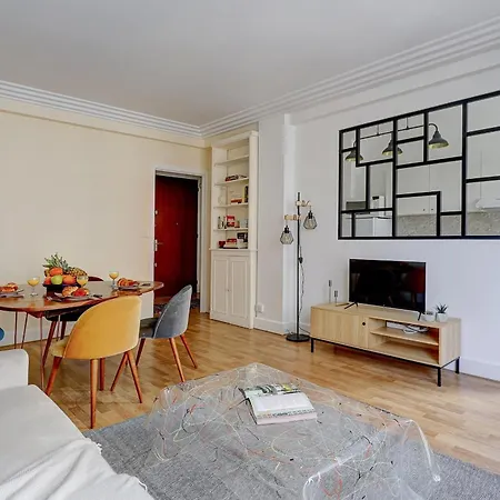 Daire Champ De Mars & Eiffel Tower -1br - Vacation *