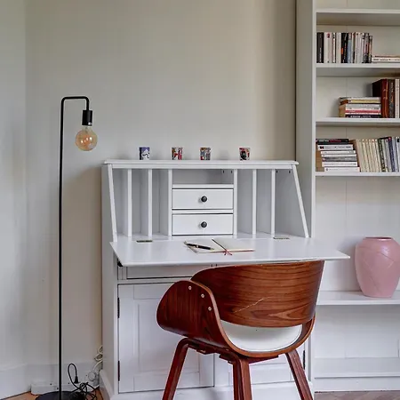 Daire Champ De Mars & Eiffel Tower -1br - Vacation